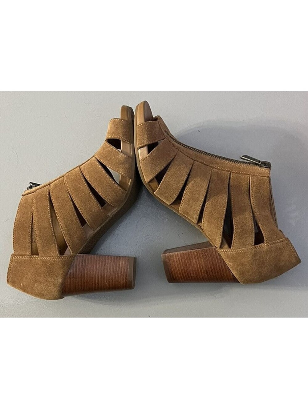 Michael Kors Sherry Suede Front Zip Sandal Size 8.5